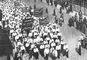 Колонна моряков-демонстрантов на Невском проспекте 18 июня 1917. Июньский кризис 1917.