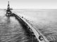 Нефтяные вышки в открытом море. Каспийское море.