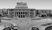 Тирасполь. Театральная площадь (1934—36, архитекторы Г. М. Готгельф и др.). В центре — здание городского театра (реконструировано в 1963, архитектор И. Л. Шмурун). Молдавская Советская Социалистическая Республика.