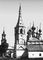Суздаль. Лазаревская церковь. 1667. Справа, на переднем плане — часть Антипиевской церкви (1745). Суздаль.
