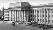 Фрунзе. Дом правительства Киргизской ССР. 1954. Архитекторы Г. Назарьян, Р. Семерджиев. Фрунзе (столица Киргизской ССР).