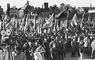 Весеннее наступление трудящихся. 1974. Во время митинга в парке Мэйдзи (Токио). Япония.