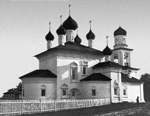 Каргополь. Церковь Рождества богородицы. 1653. Каргополь.