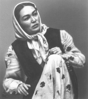 Б. Кыдыкеева в роли Сеиде («Лицом к лицу» по Ч. Айтматову). Кыдыкеева Бакен.