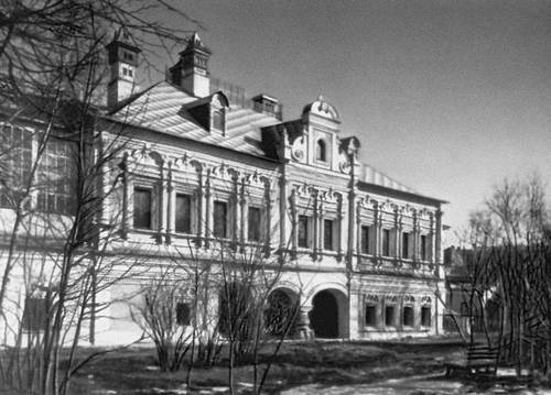 Палаты Волковых в Большом Харитоньевском переулке. Конец 17 в. Палаты.