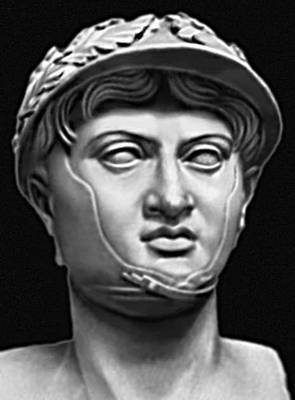 Пирр. Мрамор. Национальный музей. Неаполь. Пирр.