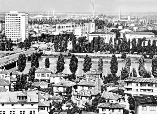 Болгария. Пловдив. Районы города, прилегающие к р. Марица. Пловдив.