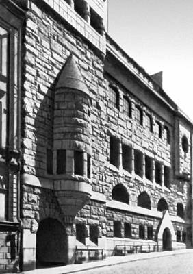 Финляндия. Л. Сонк. Здание телефонной компании в Хельсинки. 1905—09. Финляндия.